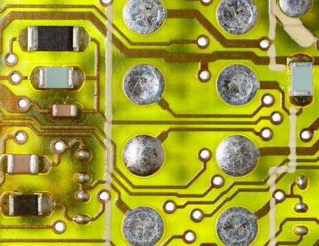 Close-up of a green electronic computer board with microchips Foto stock