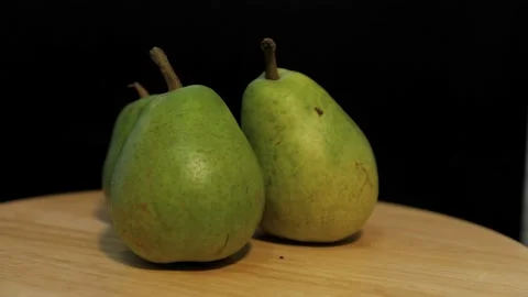 Close-up of green pears. Green pears rotates around its axis. Stock-Footage 146126828