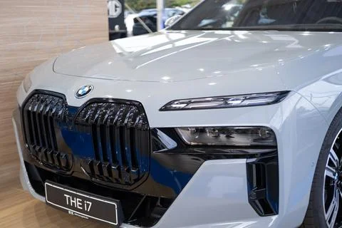 Close-up grey BMW electric i7 xDrive60 in Studio, Exterieur G70 BEV vehicle.. Stock Photos