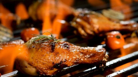 Close up grill roast bbq chicken leg on the flaming grill . Stock-Footage 127555249