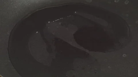 Close-up of hake fish pieces frying in a pan Stock-Footage 314808989