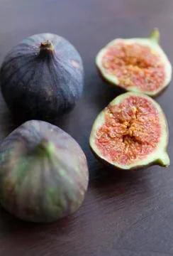 Close-up of halved rip Фото