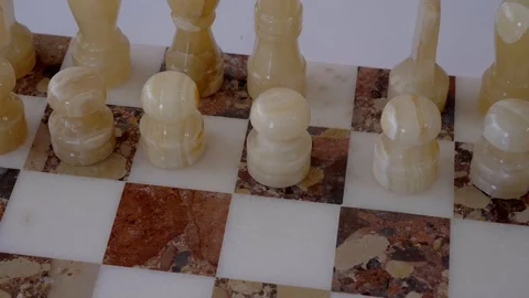 Close-up of the hand of a man playing chess. Видео 103271061