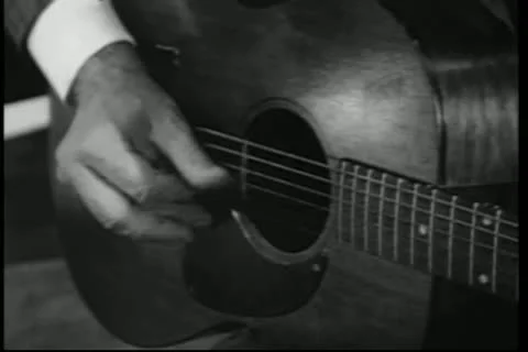 Close-up hand playing guitar 스톡 동영상 11350491