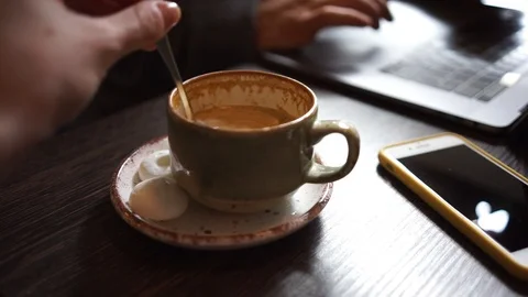 Close up hand stir coffee Video stock 104516084