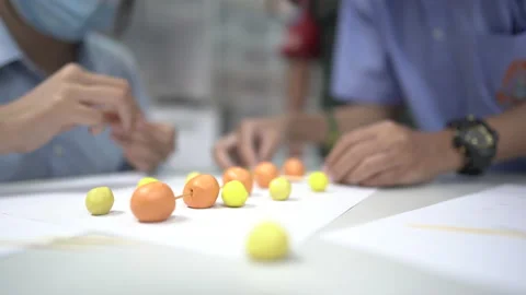 Close up hand use molding plasticine to isomer molecule of chemistry substance Video stock 137342820