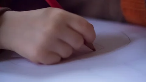 Close up of hands of drawing child.  스톡 동영상 87272317
