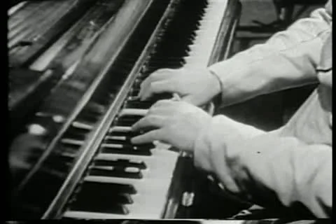 Close-up of hands playing paino 스톡 동영상 11353144