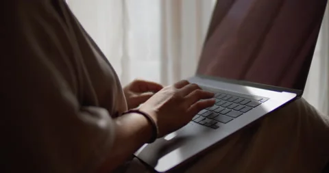 Close up of hands typing on laptop 스톡 동영상 138001511