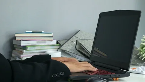 Close-up of hands typing on laptop keyboard Stock-Footage 92709863