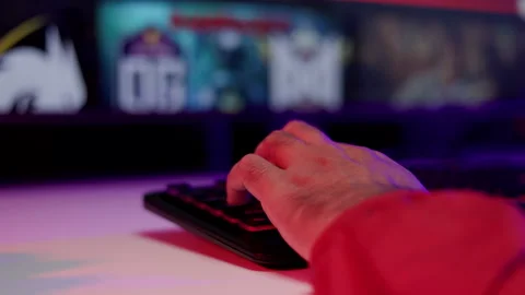 Close up hands young Player video computer pc with accessory gaming keyboard. Stock-Footage 162375068