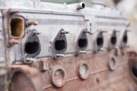 Close-up the head of a six-cylinder engine Foto stock