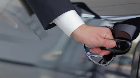 Close up human hand opening car door 動画素材 252680961