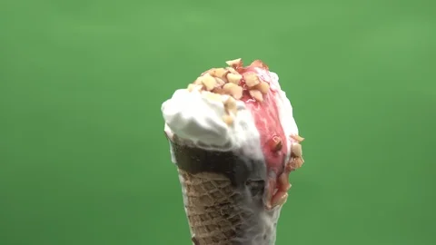 Close-up of ice cream melting, time lapse Stock-Footage 121822111