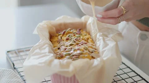 Close up of icing on baking recipe, pumpkin loaf 库存影片 219405487