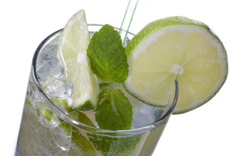Close up image of lemon slice peppermint in glass 스톡 사진