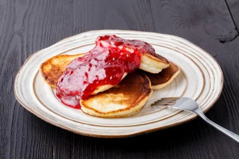 Close up image of pancakes with jam Foto stock