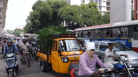 Close-up-India-Traffic Video stock 80821624