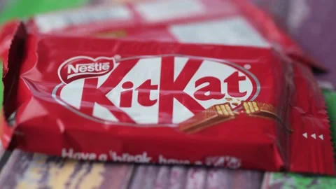 Close up of Kitkat chocolate Stock Footage 186735303
