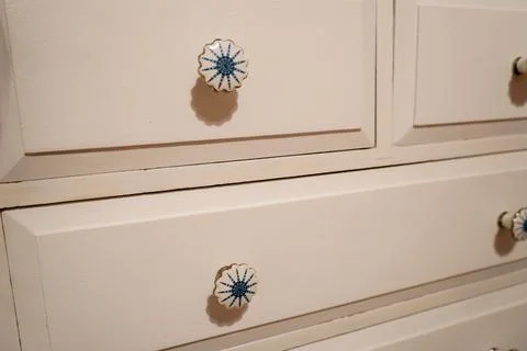 Close up of knobs in a chest of drawers Foto stock