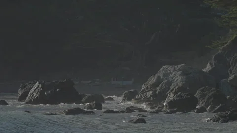 Close-up of large rocks near cliff, San Francisco Stockbeeldmateriaal 333194063