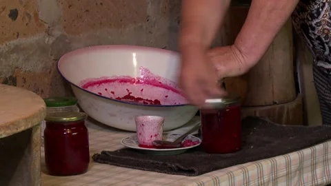 Close the lid of the container tightly 6 Stock Footage 325598084