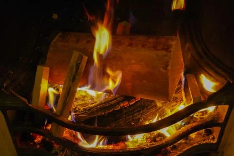 Close up of logs burning on a open fire 库存照片