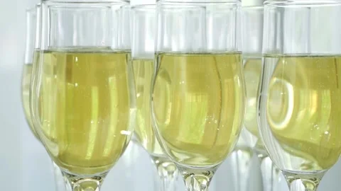 Close-up of a lot of champagne glasses on a table in a restaurant. Stock-Footage 334120254