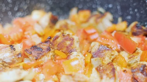 Close up macro cooking process of delicious American lunch dinner meat with colo Video stock 119264280