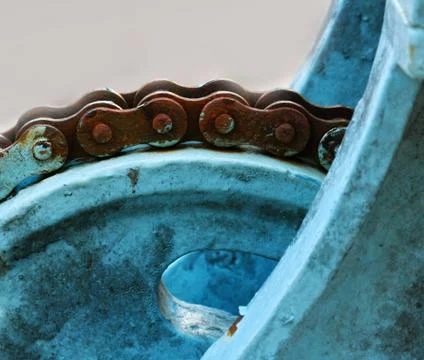 Close up macro rusty chain and gear Stock Photos
