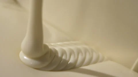 Close-up macro shot melted liquid white chocolate sauce . Stock-Footage 170311614