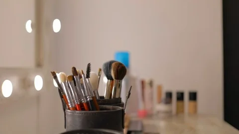 Close up of make up brush at salon tutorial fashion industry salon internet Video stock 113806764