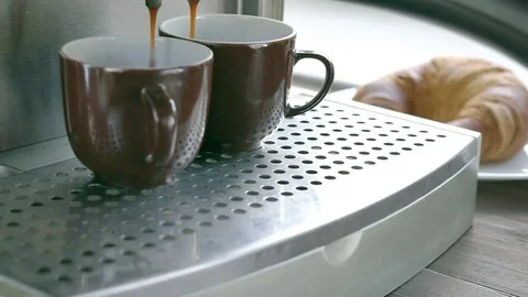 Close-up making coffee with coffee machine Video stock 78100846