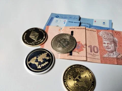 Close-up of Malaysian 1 Ringgit and 10 Ringgit banknotes with illustrations of p Stock Photos