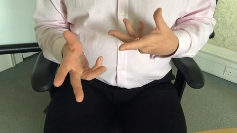Close of male hands gesturing during an interview concept Vidéo 90436795
