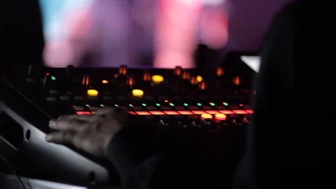 Close up of male's hands working on mixing desk Video stock 92299267