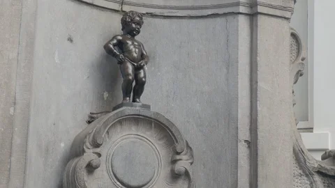 Close up at the Manneken Pis in Brussels Stock Footage