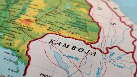 Close up of a map showing the border between Thailand and Cambodia 스톡 동영상 324012500