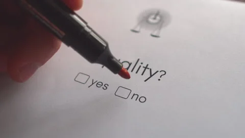 Close-up of the marker that puts a check mark in the test. The hand ticks no Stock Footage 133634575