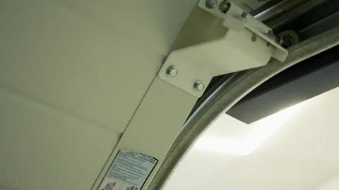 Close-up of the mechanism for closing automatic garage doors. Stock-Footage 327912227
