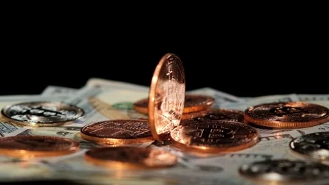 Close-up of metallic shiny bitcoin cryptocurrency coins. Stockbeeldmateriaal 264120608