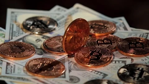 Close-up of metallic shiny bitcoin cryptocurrency coins. Stockbeeldmateriaal 264120611