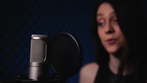 Close-up of microphone in recording studio Vidéo 155510592