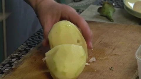 Close-up of Middle-Aged Woman's Hands Dicing Fresh Vegetables Video stock 334522520