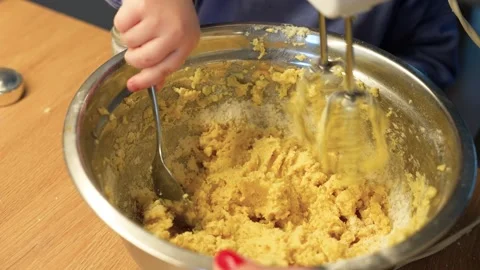 Close-up of Mixing Cookie Dough with Electric Mixer 스톡 동영상 324693972