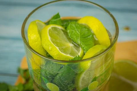 Close up of mojito glasses on a table Foto stock