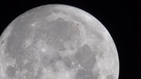 Close up of the moon Vídeos de archivo 94301074