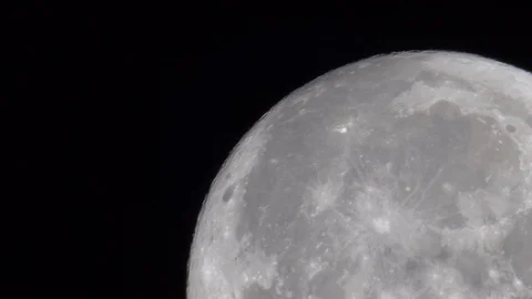 Close up of the moon Vídeos de archivo 94302140