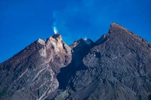 Close up of mount merapi crater seen from deles village klaten central java Fotos de archivo