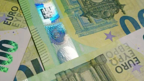 Close-up of movement over 100 euro banknotes Vidéo 334833564